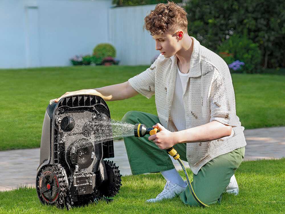 Robot-cortacesped-MOVA-1000-Con-instalacion-13-1 Robot-cortacesped-MOVA-1000-Con-instalacion-13-1